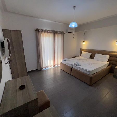 Hotel Irini Sarandë Eksteriør bilde