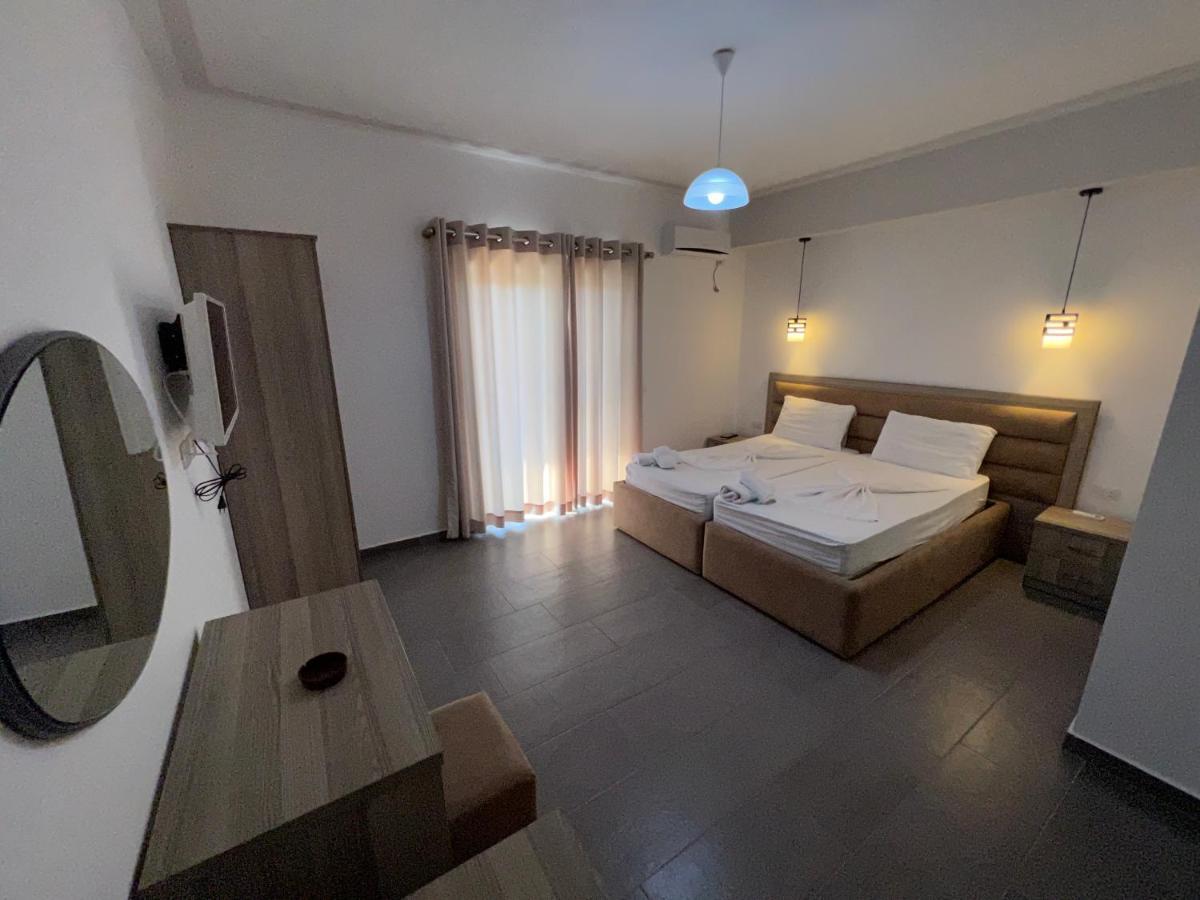 Hotel Irini Sarandë Eksteriør bilde