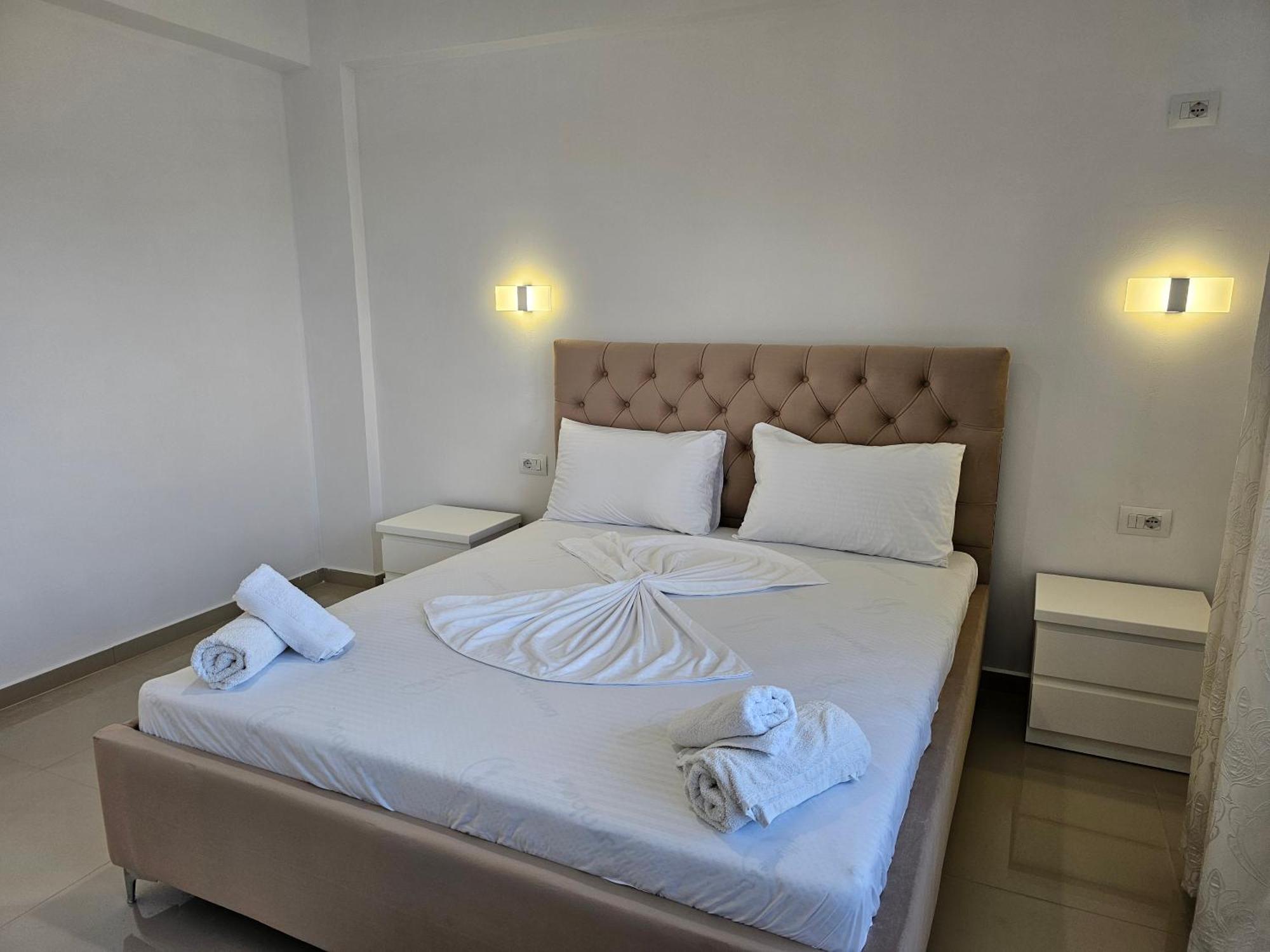 Hotel Irini Sarandë Eksteriør bilde