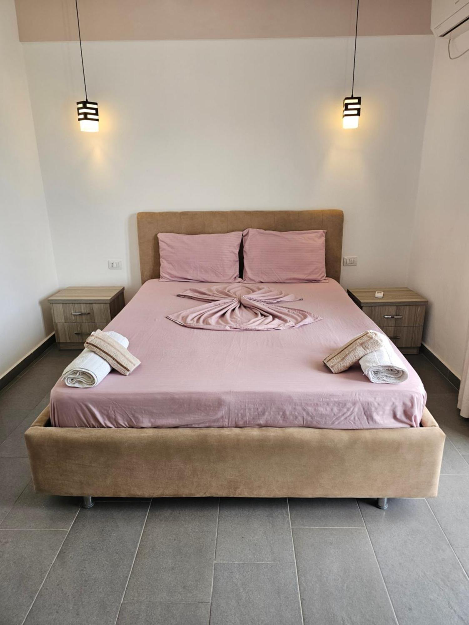 Hotel Irini Sarandë Eksteriør bilde