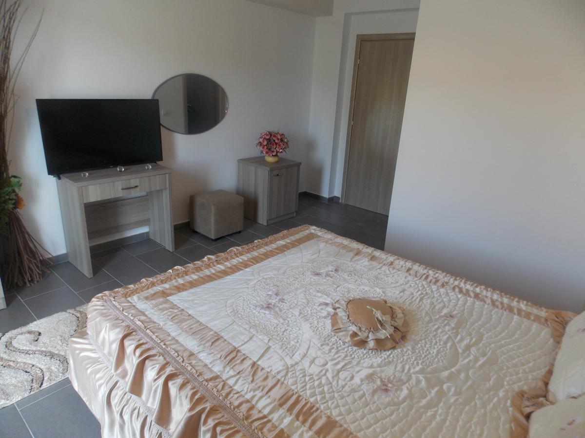 Hotel Irini Sarandë Eksteriør bilde